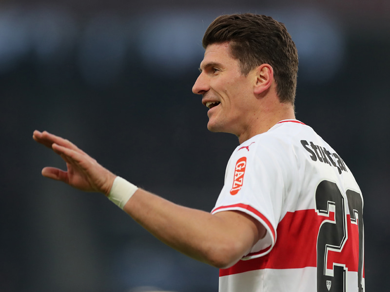 Darf er gegen Ex-Klub Bayern von Beginn an ran? Stuttgarts Angreifer Mario Gomez. 