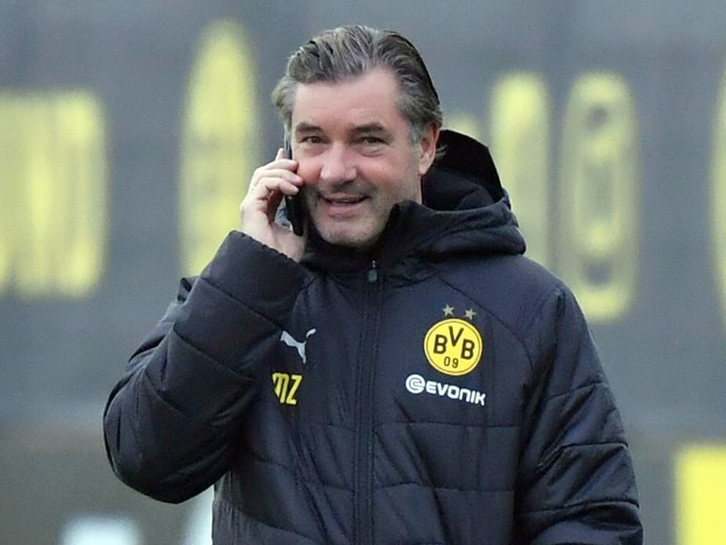 Gleich drei Transfers t&#252;tete er am &quot;Deadline Day&quot; ein: BVB-Sportdirektor Michael Zorc.