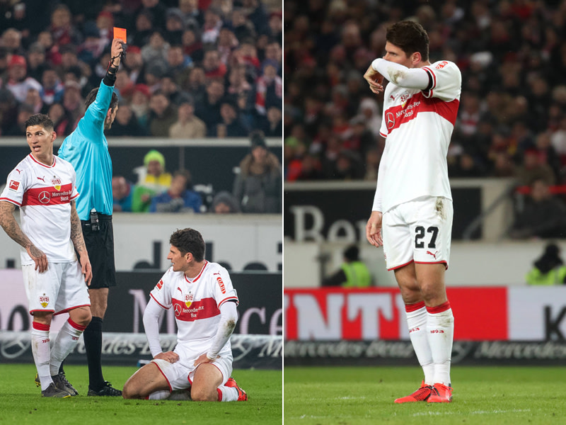 Rote Premiere: Mario Gomez im Spiel gegen Freiburg.