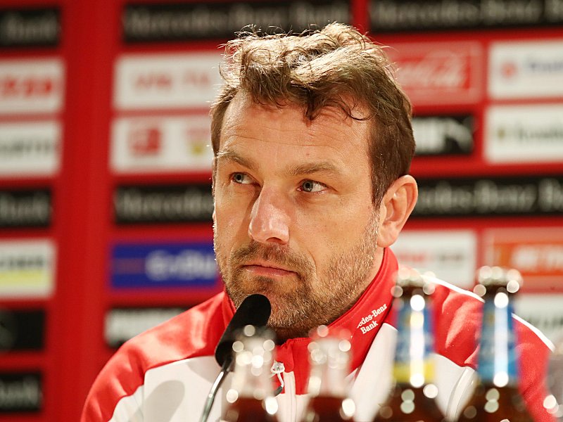 Peilt mit dem VfB Stuttgart den letzten Nicht-Abstiegsplatz an: Trainer Markus Weinzierl.