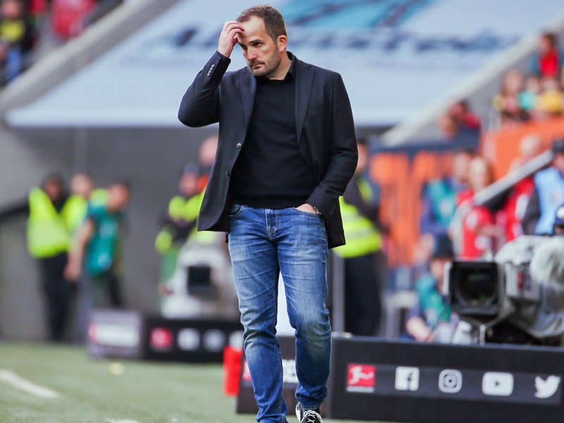 &quot;Frische hat gefehlt&quot;: Augsburgs Coach Manuel Baum nach der Pleite gegen Hoffenheim.