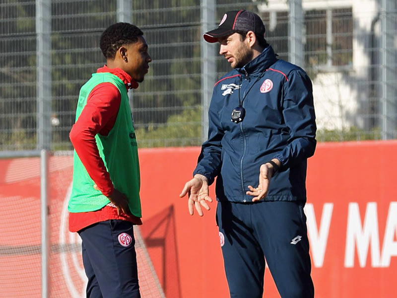 Mainz-Trainer Sandro Schwarz hofft noch auf den Einsatz von Jean-Paul Boetius.