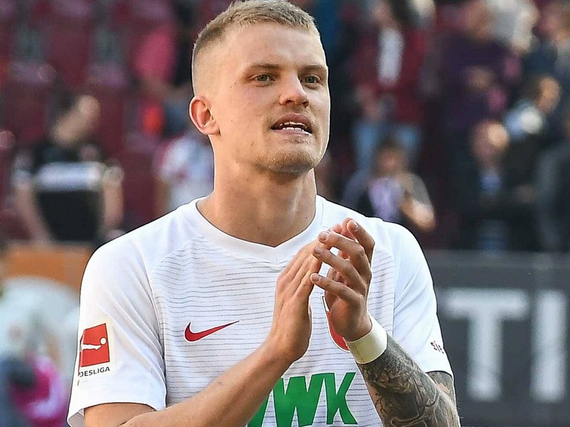 Vertraglich bis 2022 an den FC Augsburg gebundenen: Philipp Max.