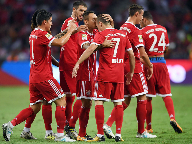 Jubeltraube: Gegen Chelsea konnten die Spieler des FC Bayern gleich drei Tore feiern.