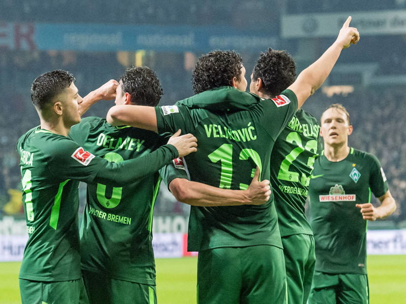 Jubeltraube: Milos Veljkovic brachte Werder Bremen in F&#252;hrung. 