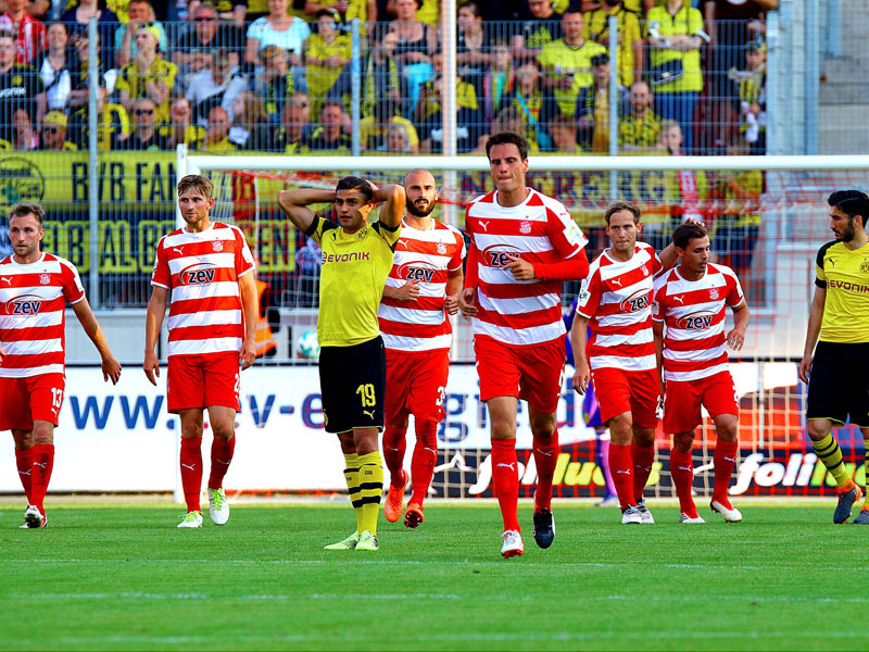 Der FSV Zwickau und Borussia Dortmund haben sich am Montagabend 4:4 getrennt.