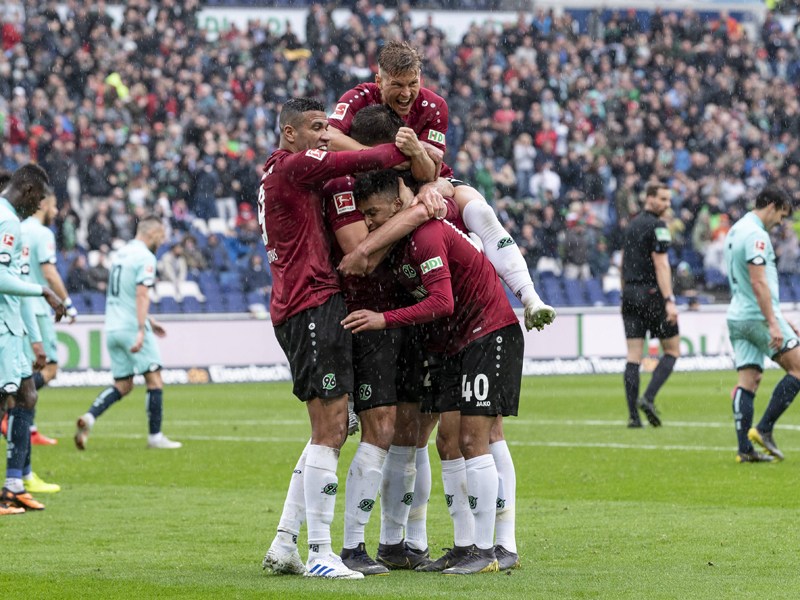 Grenzenloser Jubel: Hannover fuhr gegen Mainz mal wieder einen Sieg in der Bundesliga ein.