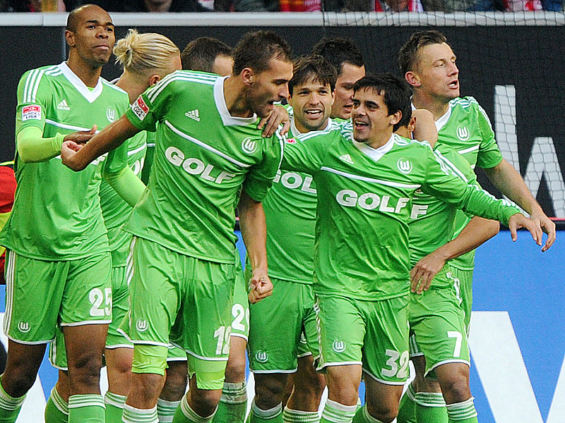 Bisher ein seltenes Bild: Wolfsburger Torjubel in der Saison 2012/13.