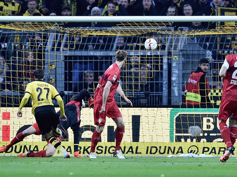 Dortmunds Fr&#252;hstart: Gonzalo Castro k&#246;pfte schon in der 3. Minute zum 1:0 ein.
