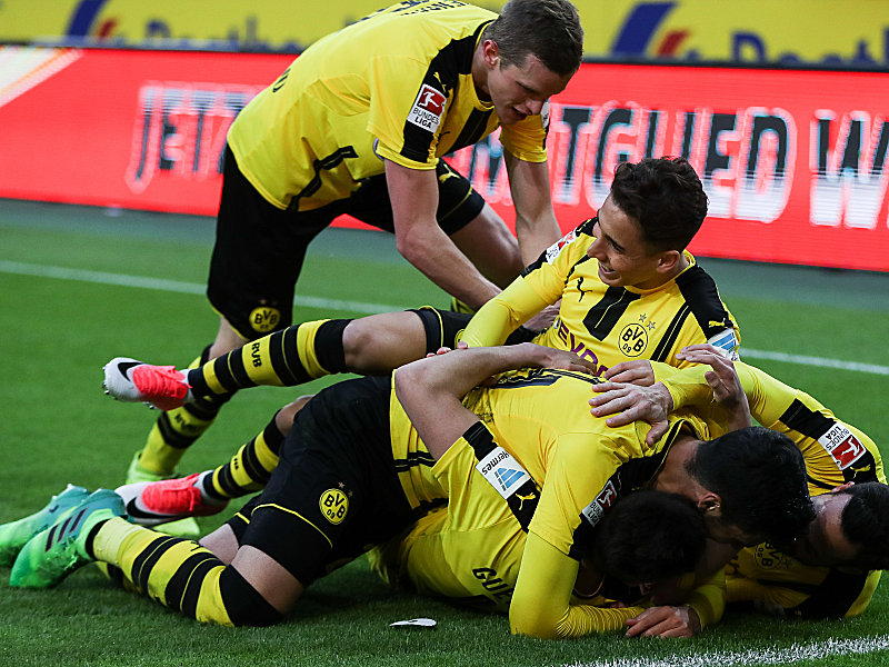 Der sp&#228;te Siegtreffer: Borussia Dortmund entf&#252;hrte dank Matchwinner Raphael Guerreiro drei Punkte aus Gladbach.