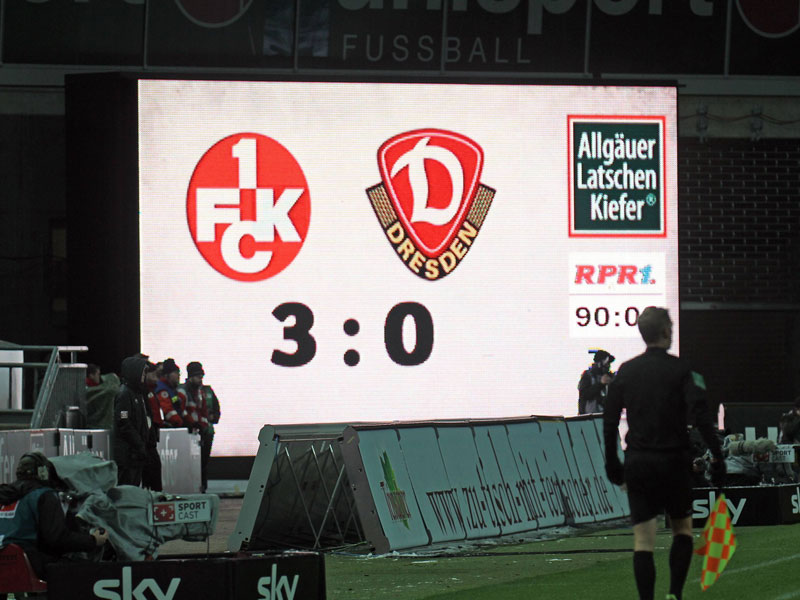 Endstand: Nach dem Spiel kam es in Kaiserslautern zu Zwischenf&#228;llen.