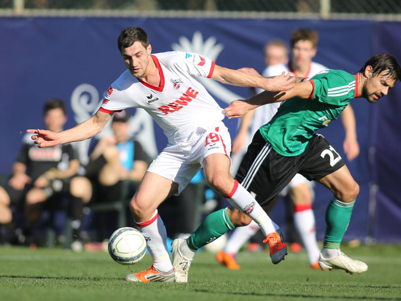 Zuletzt reichte es nur f&#252;r Testspiel-Eins&#228;tze: Mato Jajalo gegen Legia Warschau.