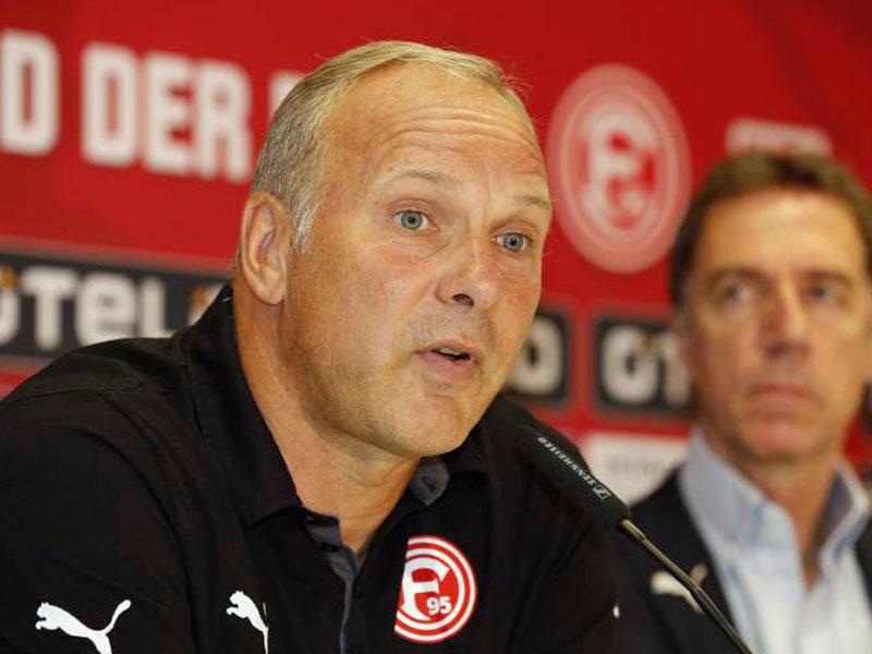 Sieht Braunschweig &quot;auf Augenh&#246;he&quot;: Fortuna D&#252;sseldorfs Trainer Oliver Reck.