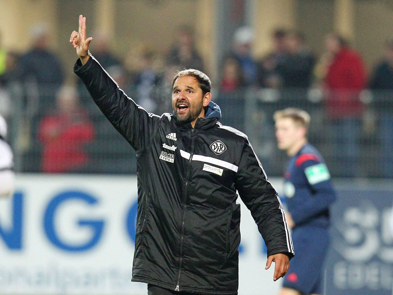 Fordert im Heimspiel gegen den FSV Frankfurt drei Punkte: VfR-Coach Stefan Ruthenbeck.