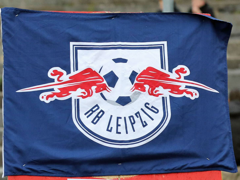 Eine von drei erf&#252;llten DFL-Auflagen: Das neue Vereins-Logo von RB Leipzig.