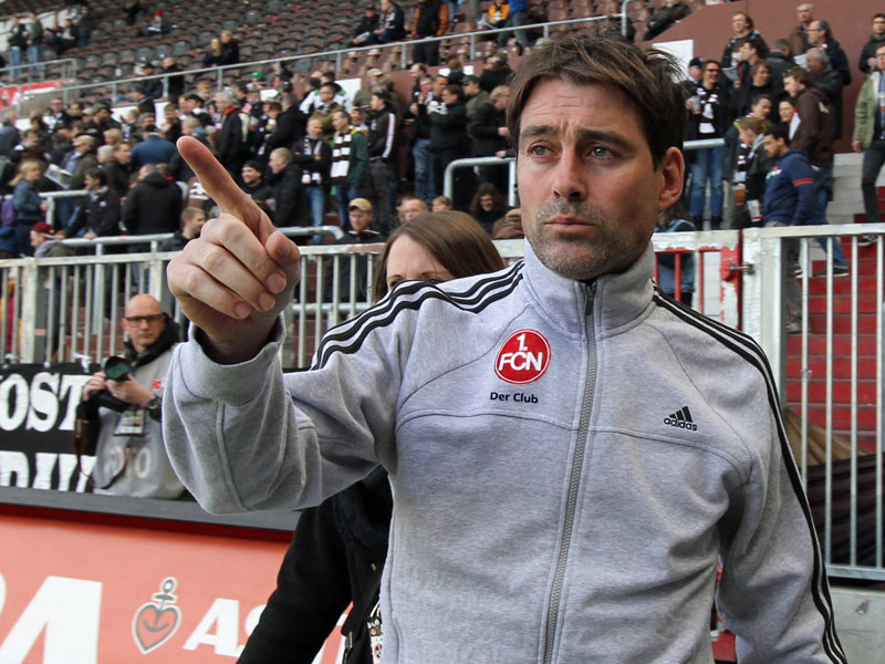 Seine Elf blieb auf St. Pauli zum siebten Mal in Serie ohne Sieg: FCN-Trainer Ren&#233; Weiler.