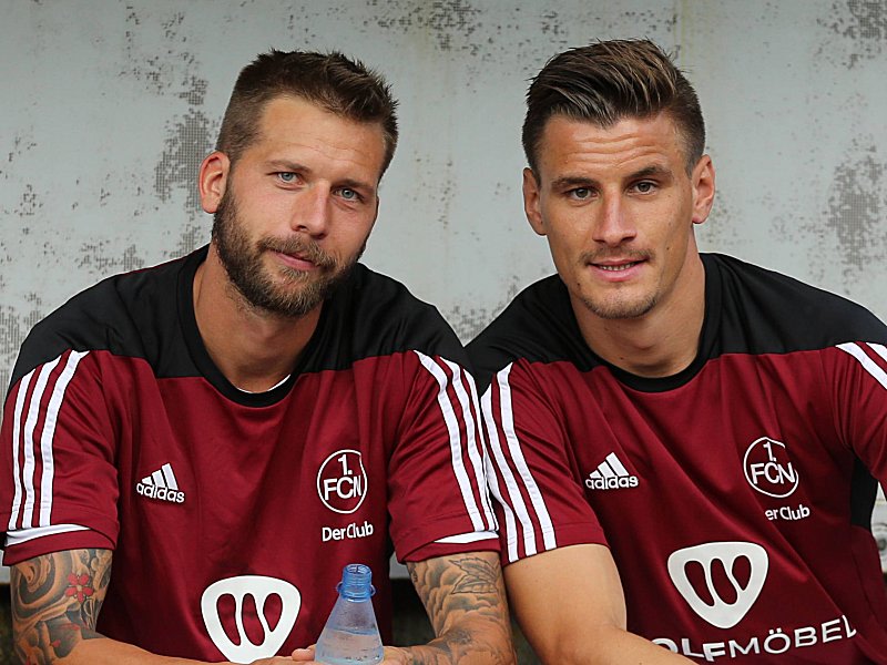 Hofft zusammen mit Neuzugang Stefan Kutschke (rechts) auf die Unterst&#252;tzung der Fans: Guido Burgstaller.