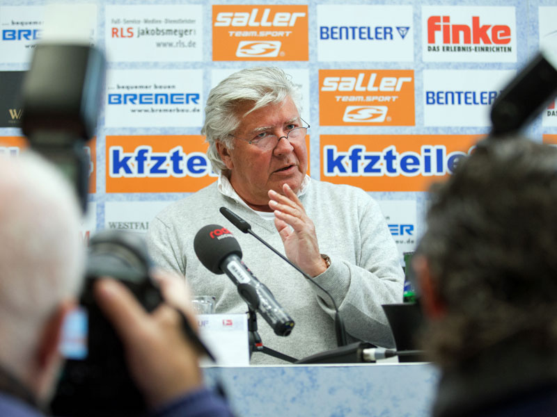Fand keine wirklich schl&#252;ssige Erkl&#228;rung f&#252;r seine Taten: Paderborns Klubchef Wilfried Finke.