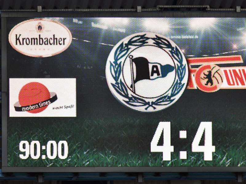 Das verr&#252;ckte Ende eines kurzweiligen Nachmittags: Bielefeld und Union trennen sich 4:4.