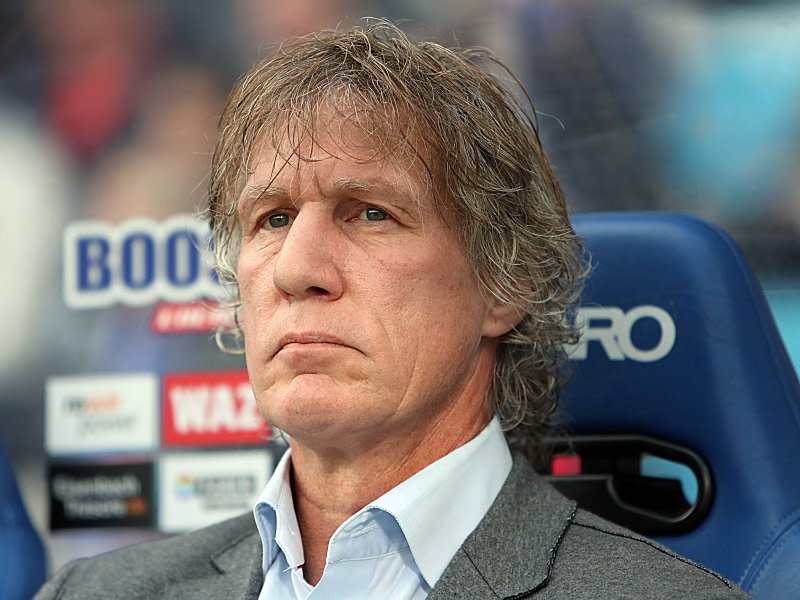 Die Bochumer Verletzungsmisere treibt ihm die Sorgenfalten ins Gesicht: VfL-Coach Gertjan Verbeek.