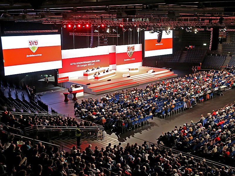 Rege Teilnahme: &#220;ber 2500 Mitglieder kamen in die Hanns-Martin-Schleyer-Halle.