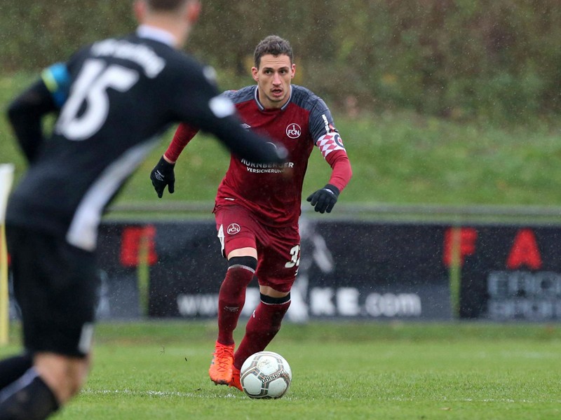 Nach erfolgreichem Test gegen Garching: Georg Margreitter winkt gegen Kiel das Liga-Comeback.