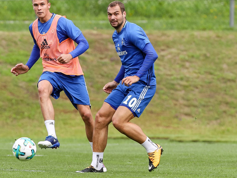 Zur&#252;ck im HSV-Training: Pierre-Michel Lasogga, hier bei einer Einheit im vergangenen Sommer.