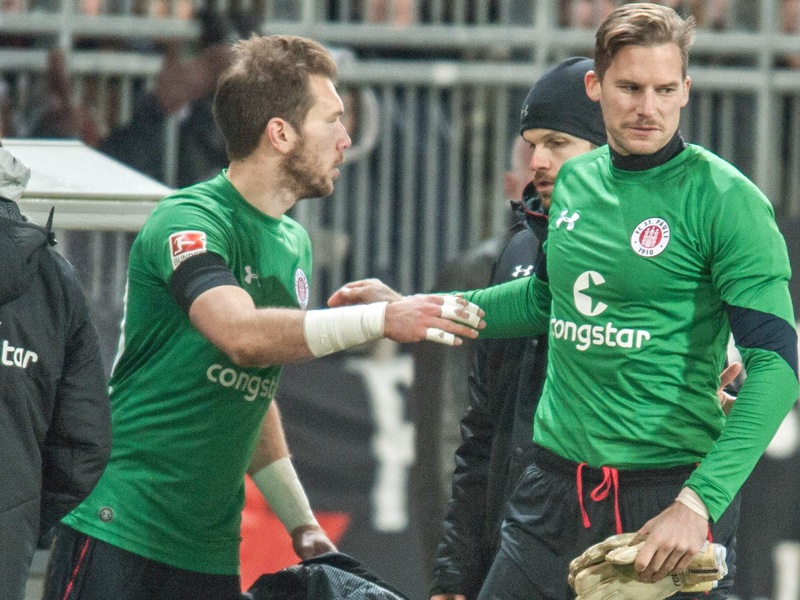 Robin Himmelmann (l.) oder Philipp Heerwagen - wer steht gegen den VfB im Tor? 