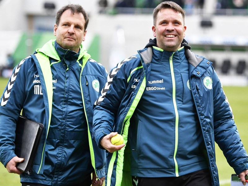 Neue Arbeitspapiere: Greuther F&#252;rths Co-Trainer Mirko Dickhaut (li.) und Torwarttrainer Christian Fiedler bleiben bis 2019.
