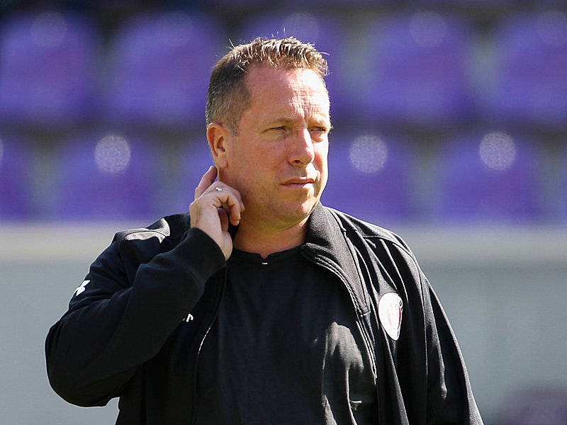 Unter Druck: St. Paulis Trainer Markus Kauczinski setzt auf eine Trendwende beim Ex-Klub FC Ingolstadt. 