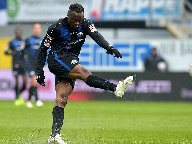 Ein Volltreffer: Bernard Tekpetey kommt in der laufenden Saison bereits auf zehn Tore und f&#252;nf Vorlagen.