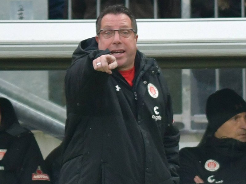 Wieder in seinem Element: Markus Kauczinski als Trainer des FC St. Pauli.