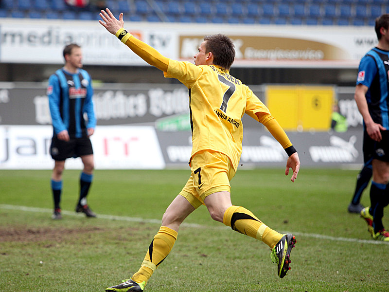 Schnellstart: Zoltan Stieber bejubelt sein 1:0.