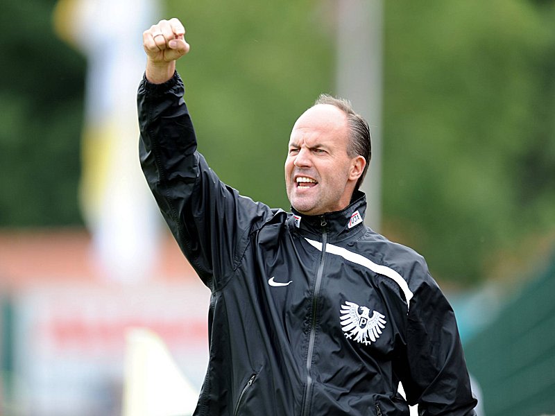 Durfte sich &#252;ber einen 1:0-Ausw&#228;rtssieg und die Tabellenspitze freuen: M&#252;nsters Trainer Marc Fascher.