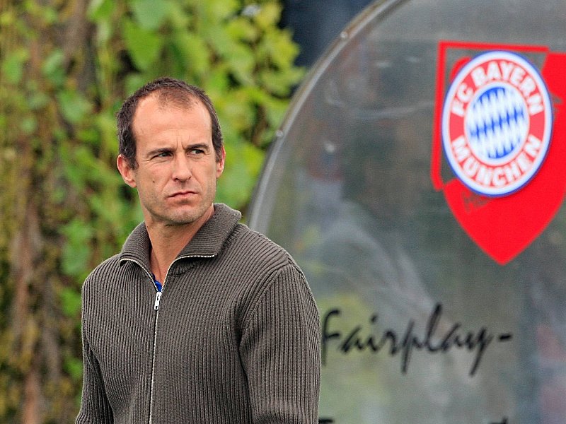 F&#252;r ihn ist der Aufstieg kein Thema mehr: Mehmet Scholl, Coach der Bayern-Reserve. 