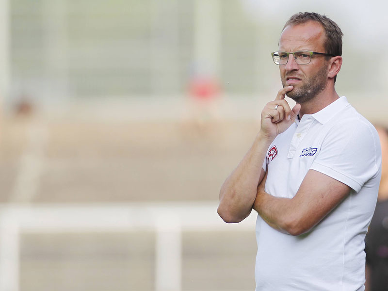 Zufrieden mit dem Fortschritt seiner Mannschaft: Kickers-Coach Dieter Wirsching 