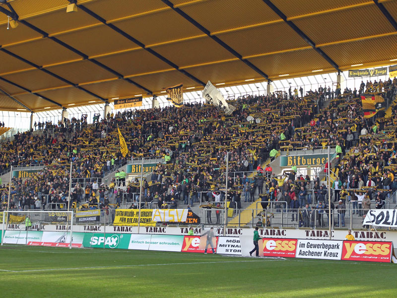 Neuer Rekord: Zum Jahresauftakt gegen Essen kommen 30.000 Zuschauer an den Aachener Tivoli.