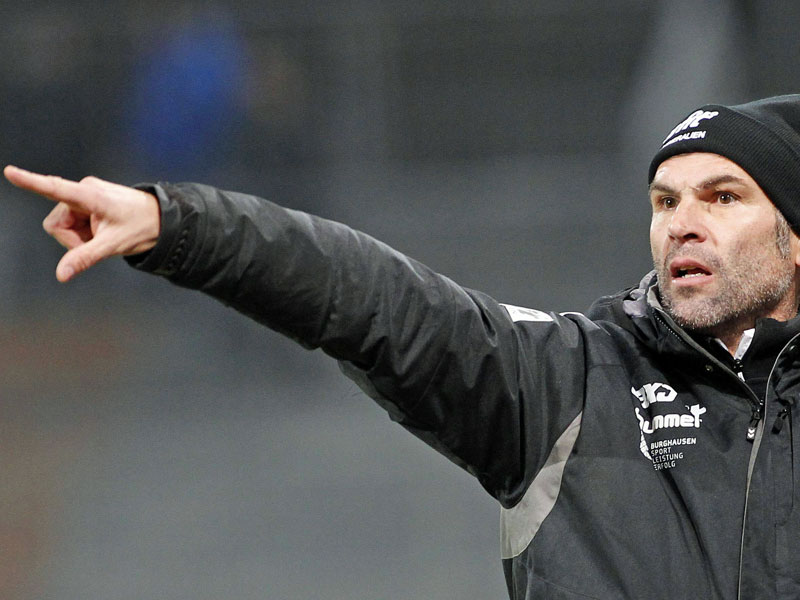 Soll bis 2016 Anweisungen an die Spieler von Wacker Burghausen geben: Trainer Uwe Wolf.