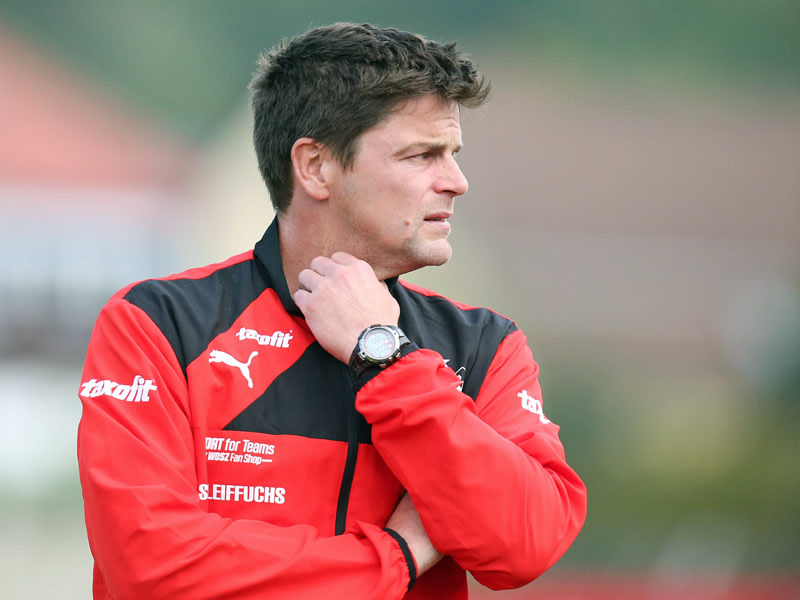 Sichtlich unzufrieden: Zwickaus Coach Torsten Ziegner wartet seit drei Spielen auf einen Sieg.