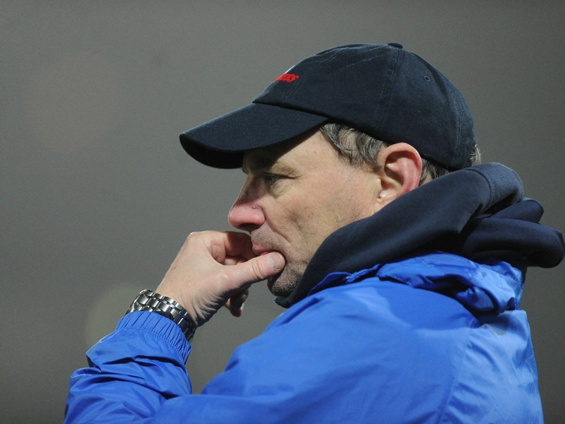 Nach der 0:3-Pleite beim 1. FC Kaiserslautern II frustriert: Trier-Coach Peter Rubeck.