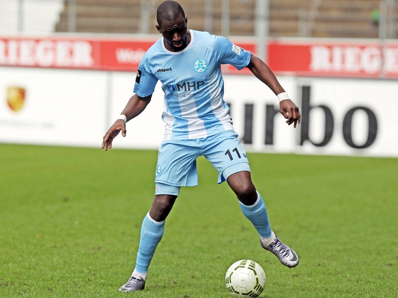 Erfahrung f&#252;r die Offensive: Lhadji Badiane wechselte von den Stuttgarter Kickers zum BAK.