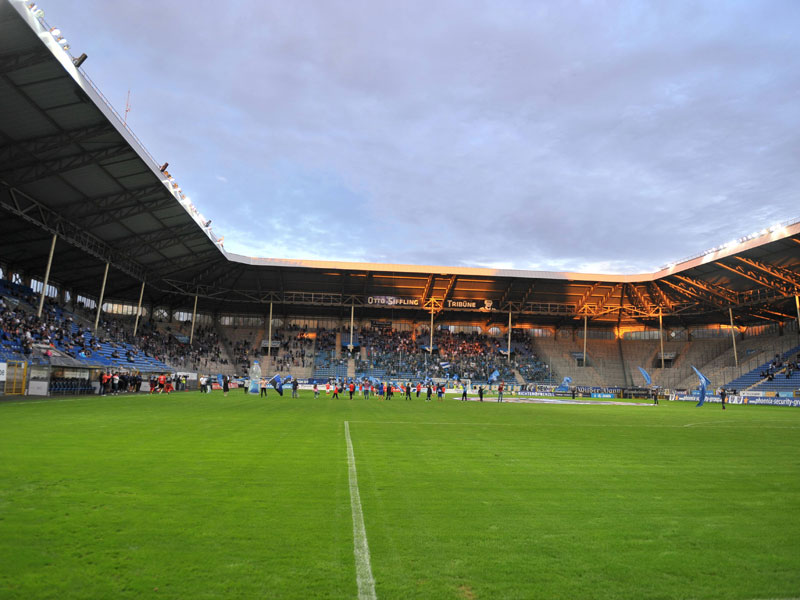 Spielst&#228;tte der neuen &apos;SV Waldhof Mannheim07 Spielbetriebs GmbH&apos;: das Carl-Benz-Stadion.