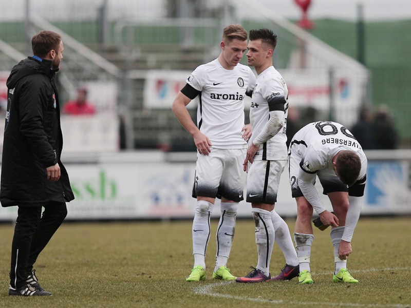 Elversberg geh&#246;rte zu den Verlieren des 26. Spieltags. Die SVE unterlag im Topspiel beim TSV Steinbach mit 0:2.