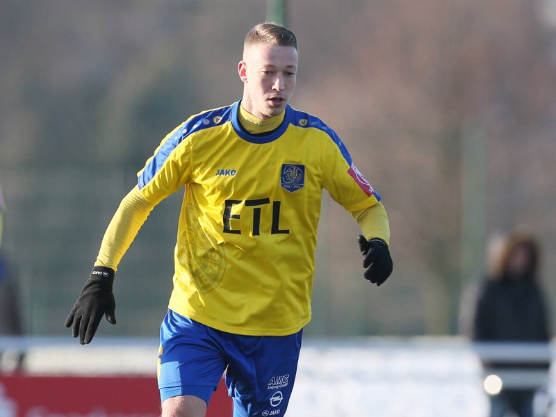 Trotz schwerer Verletzung mit neuem Vertrag ausgestattet: Steffen Fritzsch bei Lok Leipzig.