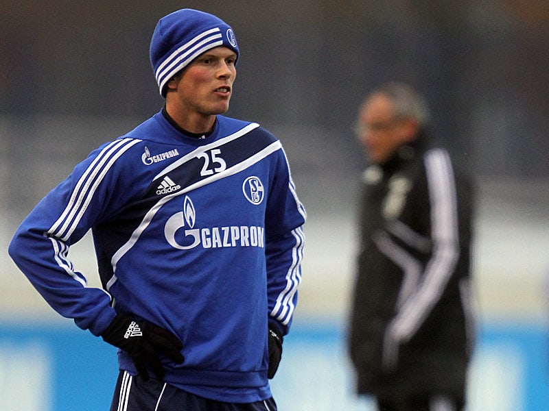Schalkes Huntelaar erlitt eine Innenband-Verletzung im Knie und f&#228;llt gegen die Bayern aus.