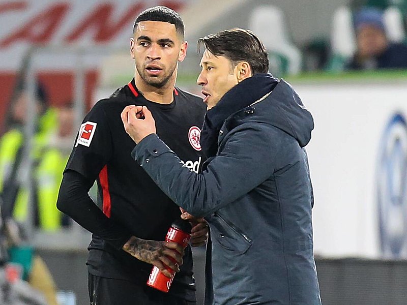 Eintracht-Coach Niko Kovac hofft im Pokal-Halbfinale auf Schalke auf einen Einsatz von Omar Mascarell.