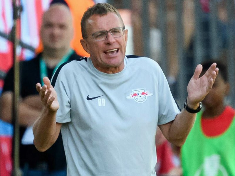 Nicht wirklich happy mit der ersten Halbzeit: Leipzigs Trainer Ralf Rangnick.