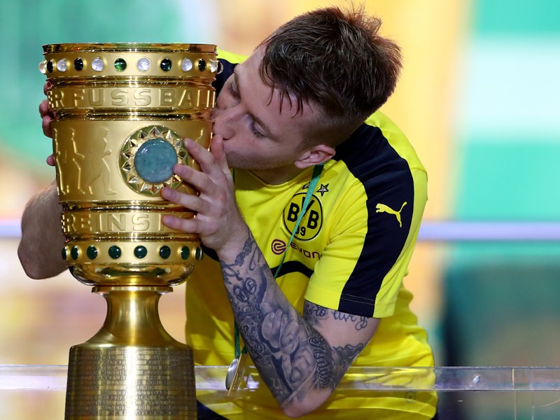 Hat lange gewartet und im DFB-Pokalfinale 2017 seinen ersten gro&#223;en Titel gewonnen: Nationalspieler und BVB-Profi Marco Reus.