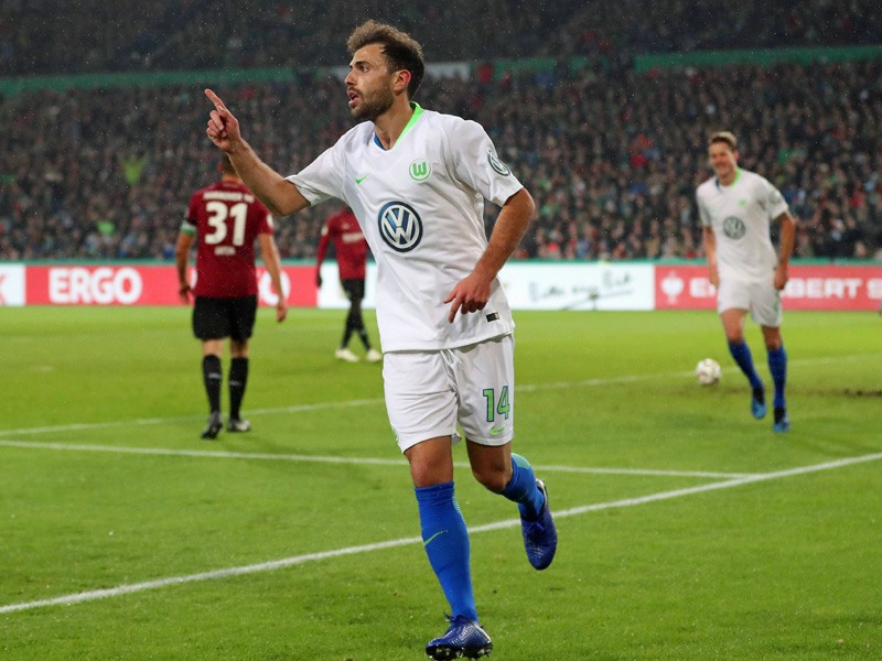 Fingerzeig: Admir Mehmedi brachte Wolfsburg mit 1:0 in F&#252;hrung. 