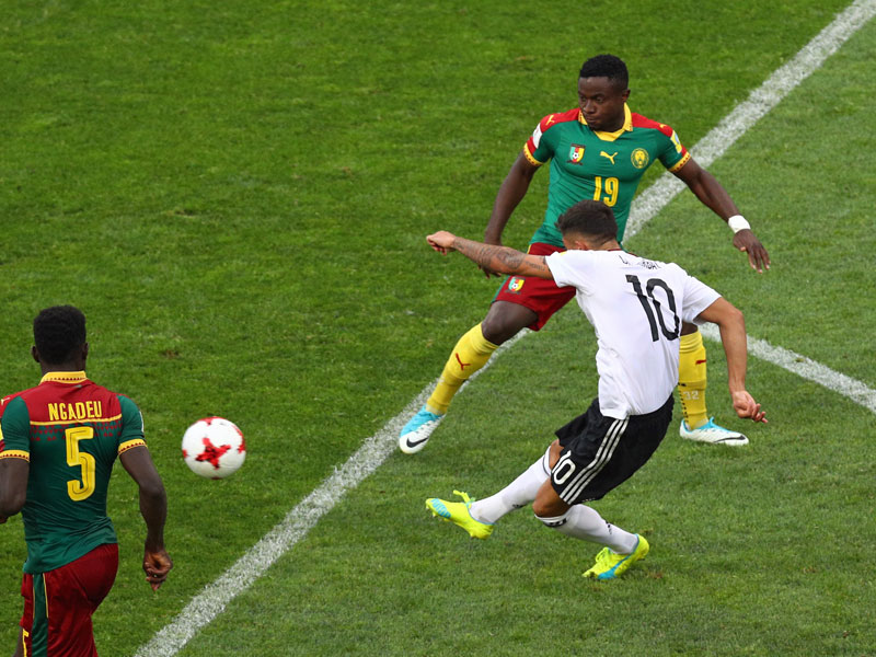 Erstes Pflichtspiel f&#252;r Deutschland, erster Treffer: Demirbay trifft zum 1:0 gegen Kamerun.